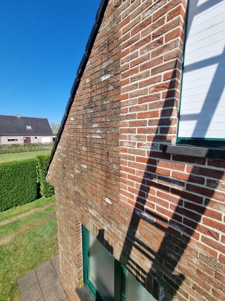 gevel tijdens reiniging